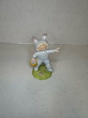 Vintage Cabbage Patch Kids Signed Easter Bunny Figurine 1985